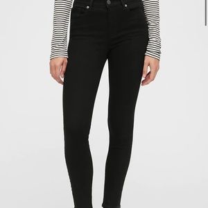 Gap Mid Rise Universal Legging Jeans